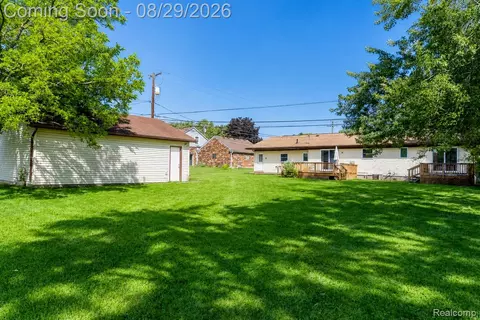 Other - 704 E Lovell Dr, Troy, MI 48085 photo 2 of 14