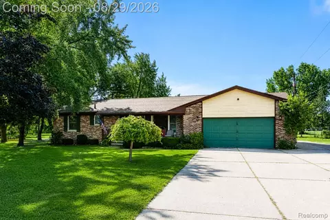 Other - 704 E Lovell Dr, Troy, MI 48085 photo 3 of 14