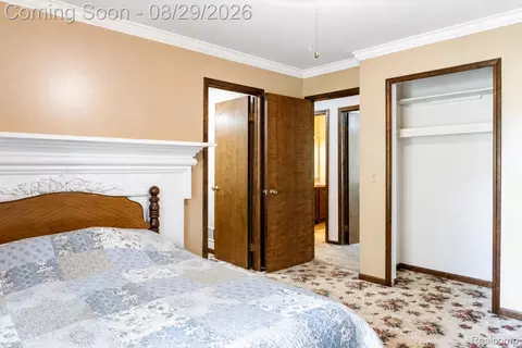 Bedroom - 704 E Lovell Dr, Troy, MI 48085 photo 5 of 6