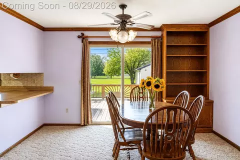 Dining - 704 E Lovell Dr, Troy, MI 48085 photo 2 of 2