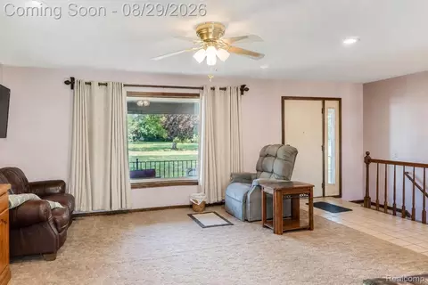 Other - 704 E Lovell Dr, Troy, MI 48085 photo 6 of 14