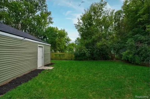Exterior - 1305 Huron St, Flint, MI 48507 photo 1 of 1