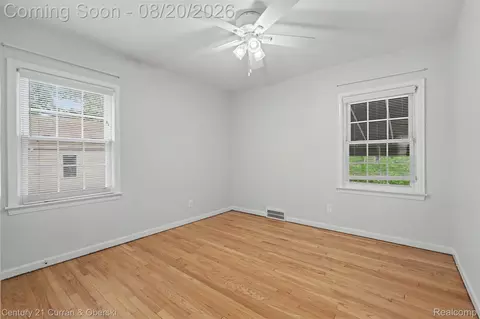 Bedroom - 2100 Lancaster St, Grosse Pointe Woods, MI 48236 photo 1 of 5