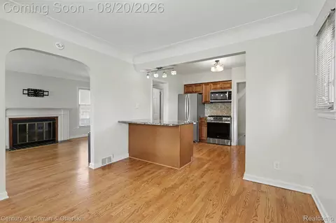 Other - 2100 Lancaster St, Grosse Pointe Woods, MI 48236 photo 5 of 14