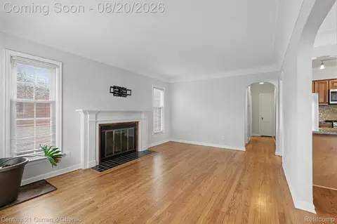 Living - 2100 Lancaster St, Grosse Pointe Woods, MI 48236 photo 3 of 5