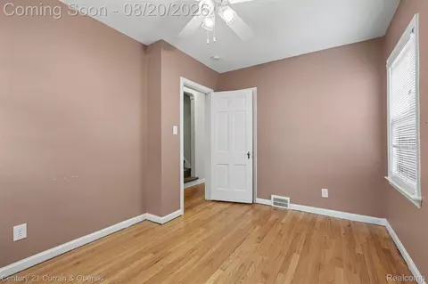 Bedroom - 2100 Lancaster St, Grosse Pointe Woods, MI 48236 photo 4 of 5