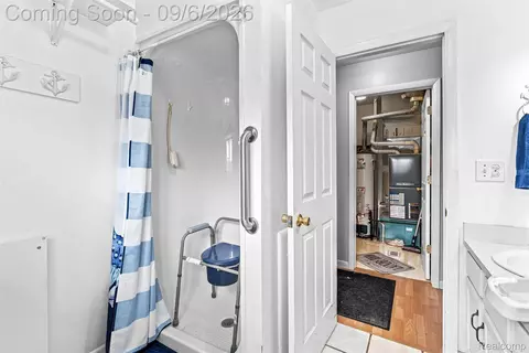 Bath - 623 S Augres River Dr, Au Gres, MI 48703 photo 1 of 3