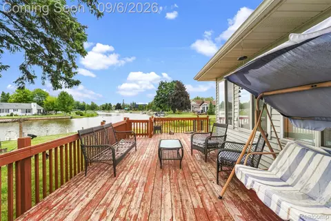 Exterior - 623 S Augres River Dr, Au Gres, MI 48703 photo 3 of 6