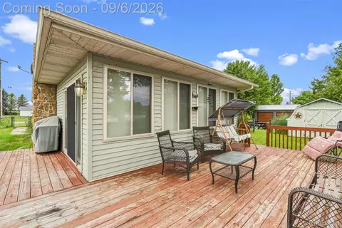 Exterior - 623 S Augres River Dr, Au Gres, MI 48703 photo 5 of 6