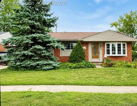 405 S Wildwood St, Westland, MI 48186