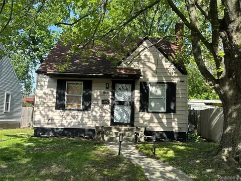 18970 Annchester Rd, Detroit, MI 48219
