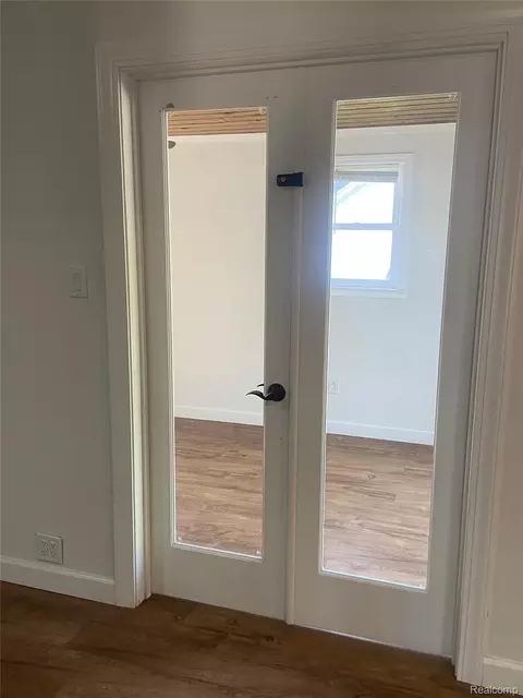 Other - 809 Stanton St, Bay City, MI 48708 photo 5 of 11