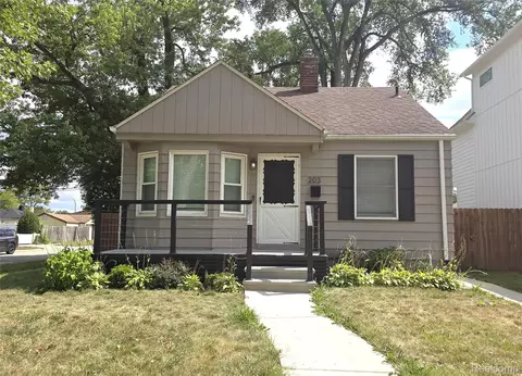 203 S Wilson Ave, Royal Oak, MI 48067