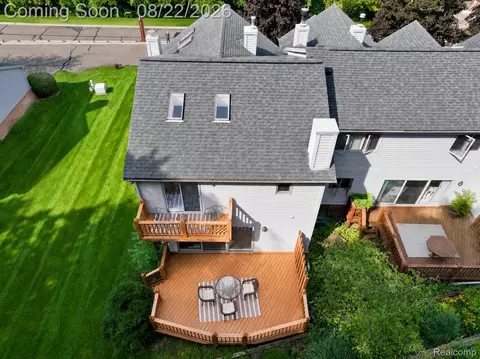 Exterior - 6523 Ridgeview Dr, Independence, MI 48346 photo 4 of 4