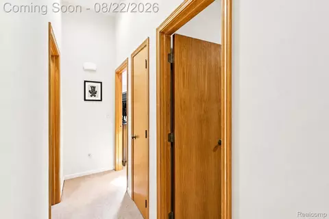 Entry Way - 6523 Ridgeview Dr, Independence, MI 48346 photo 3 of 3