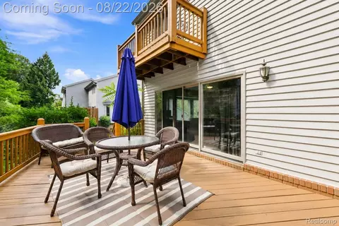 Exterior - 6523 Ridgeview Dr, Independence, MI 48346 photo 2 of 4