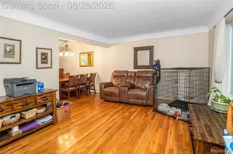 Living - 11060 Clark Rd, Springfield, MI 48350 photo 1 of 5