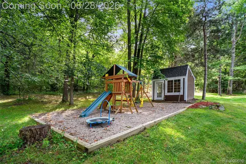 Exterior - 11060 Clark Rd, Springfield, MI 48350 photo 4 of 4