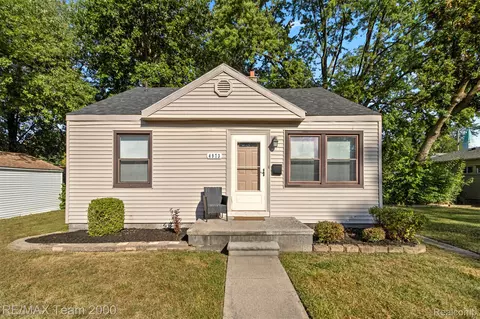 4973 Ziegler St, Dearborn Heights, MI 48125