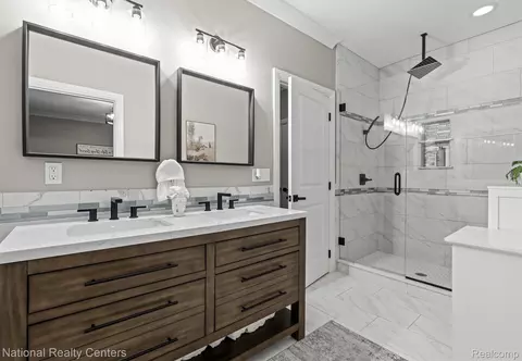 Bath - 65339 Romeo Plank Rd, Ray, MI 48096 photo 6 of 8