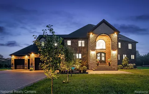 Exterior - 65339 Romeo Plank Rd, Ray, MI 48096 photo 9 of 24