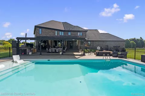 Exterior - 65339 Romeo Plank Rd, Ray, MI 48096 photo 11 of 24