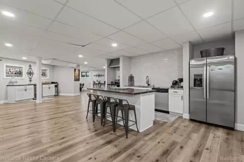 Kitchen - 65339 Romeo Plank Rd, Ray, MI 48096 photo 6 of 8