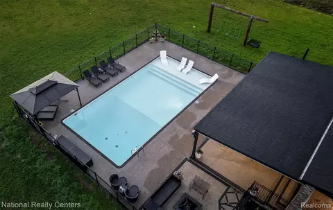 Exterior - 65339 Romeo Plank Rd, Ray, MI 48096 photo 24 of 24