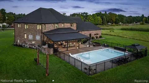 Exterior - 65339 Romeo Plank Rd, Ray, MI 48096 photo 5 of 24