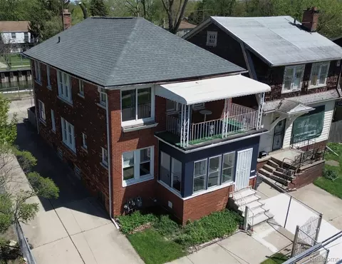 390 Ashland St, Detroit, MI 48215