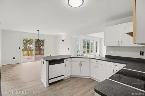 Kitchen - 2613 Marcus Dr, Troy, MI 48083 photo 2 of 2