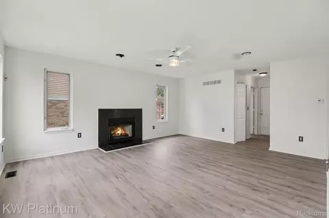 Living - 2613 Marcus Dr, Troy, MI 48083 photo 3 of 4