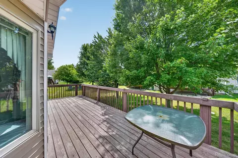 Exterior - 9178 Nicole Ln, Davison, MI 48423 photo 6 of 6