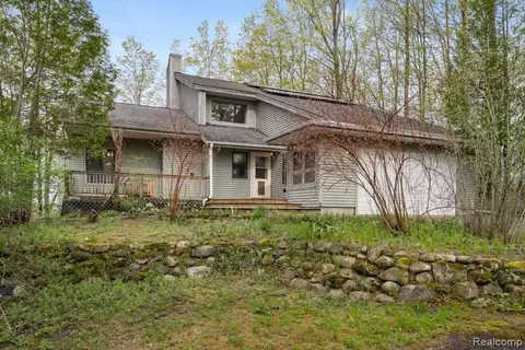 2385 Manitou Trl, Little Traverse, MI 49740