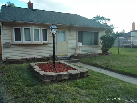 26445 Colgate St, Inkster, MI 48141