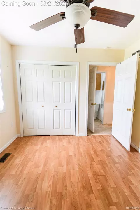 Bedroom - 3013 Lakeview St, Monroe, MI 48162 photo 5 of 5