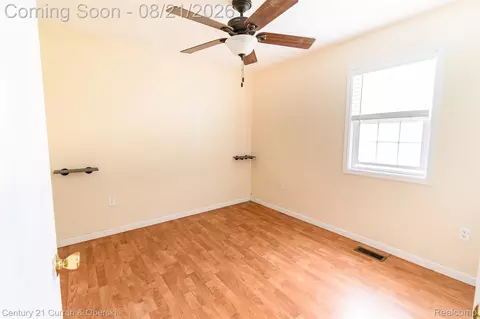 Bedroom - 3013 Lakeview St, Monroe, MI 48162 photo 3 of 5