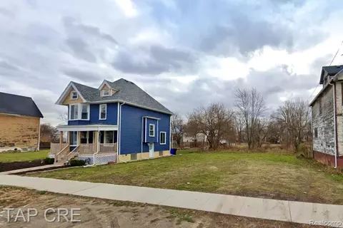 562 Euclid St, Detroit, MI 48202