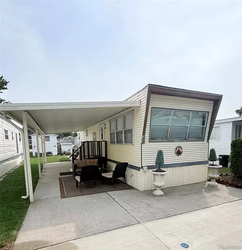 5203 Main St, Lexington, MI 48450