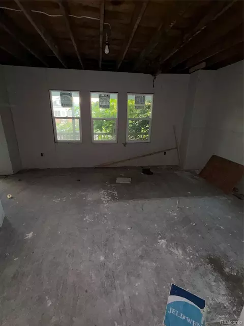 17363 Marx St, Highland Park, MI 48203