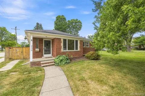 236 Englewood Ave, Royal Oak, MI 48073