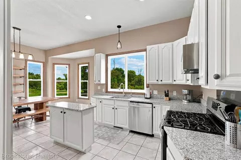 Kitchen - 1775 Dutcher Rd, Marion, MI 48843 photo 3 of 3