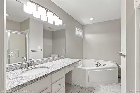 Bath - 1775 Dutcher Rd, Marion, MI 48843 photo 2 of 3