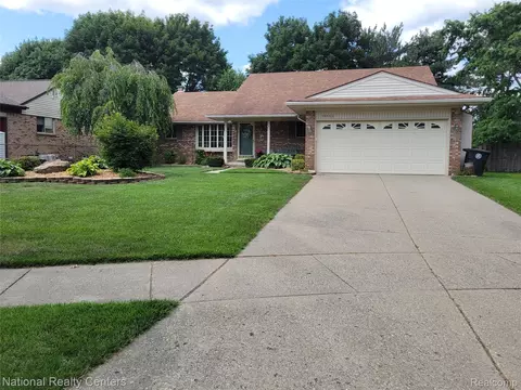 38662 Meeting House Ln, Livonia, MI 48154