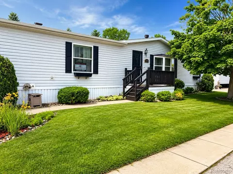 268 Pretty Ln, Mason, MI 48854