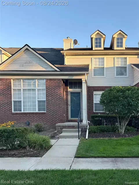 33102 Emma Cir #187, Commerce, MI 48390