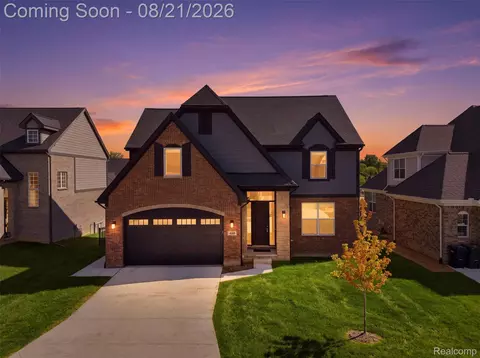 4160 Spring Meadow Dr, Sterling Heights, MI 48314