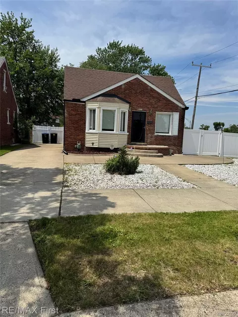 13585 Rockdale St, Detroit, MI 48223