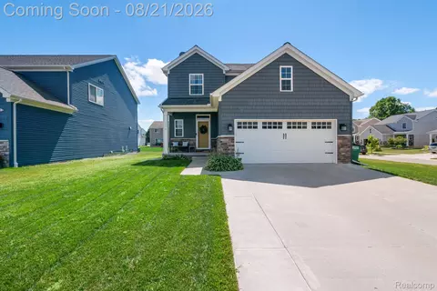 368 Beaver Run, Holly, MI 48442