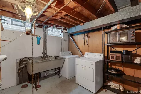 Other - 9522 Pardee Rd, Taylor, MI 48180 photo 4 of 7